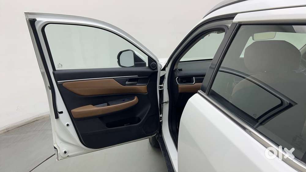 Honda Elevate Zx Mt, 2024, Petrol