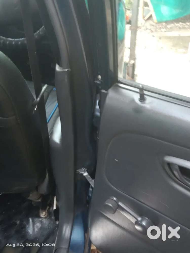 Maruti Suzuki Alto 0.8 Lxi 2011