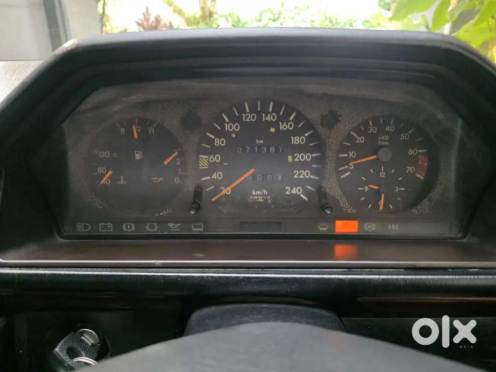 Mercedes Benz W124 Manual Petrol