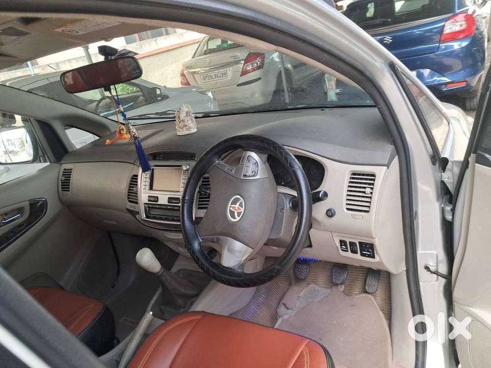 Toyota Innova 2.5 Z Diesel 7 Seater, 2013, Diesel