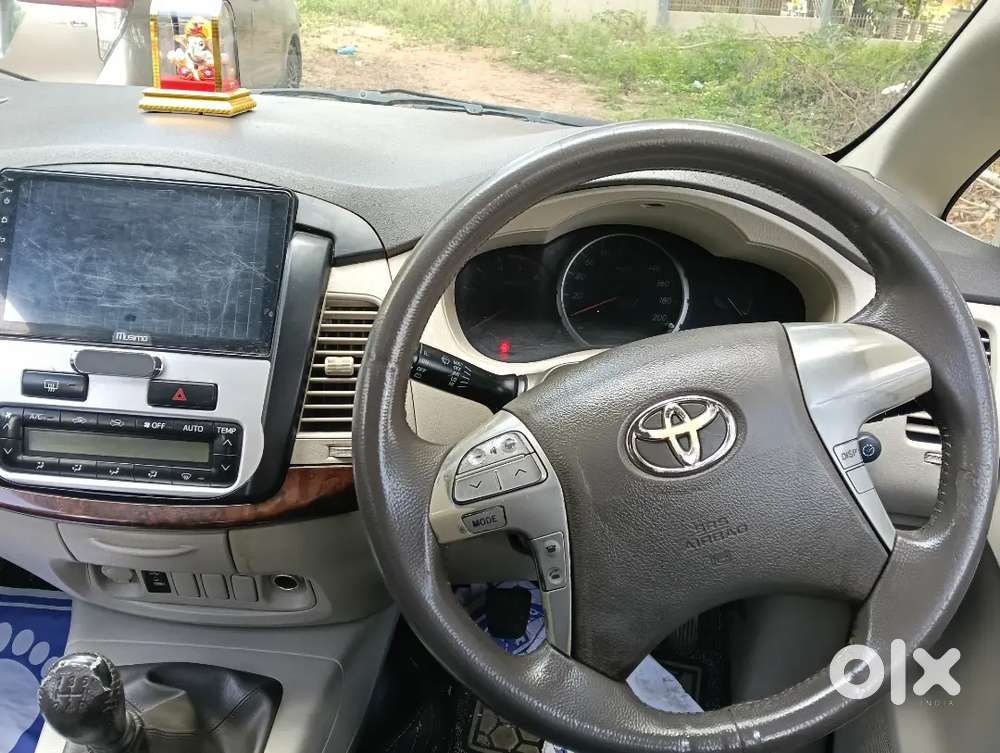 Toyota Innova Diesel 7 Str 2013
