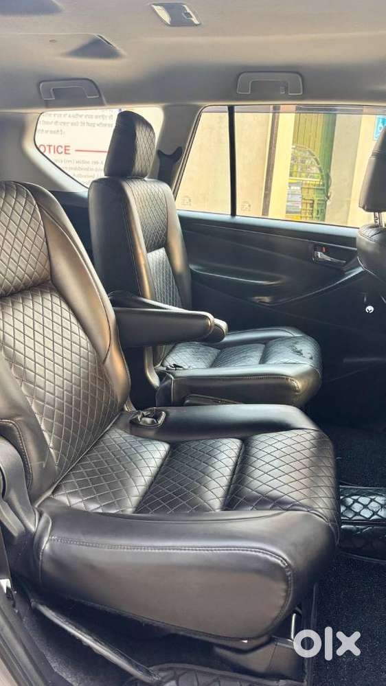 Toyota Innova Crysta, 2022, Petrol