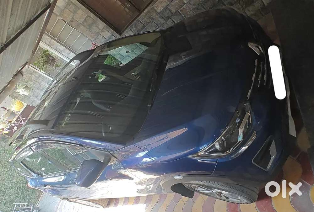 Less Driven Perfect Condition 7 Seater Car For Immediate Sale