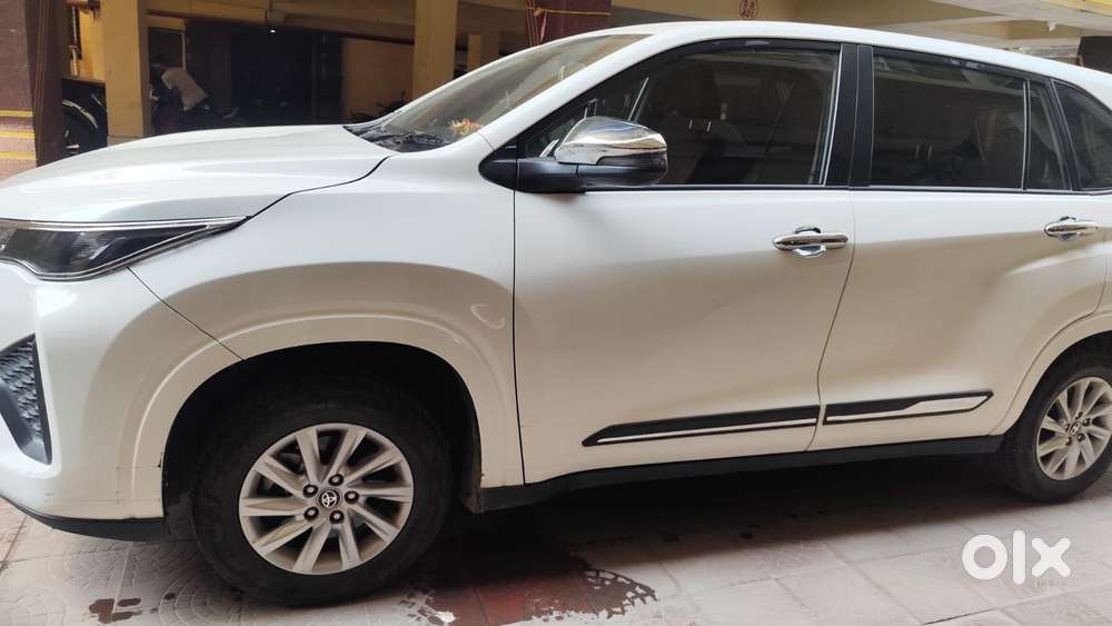 Toyota Innova Hycross 2.0 Gx 8 Str, 2023, Petrol