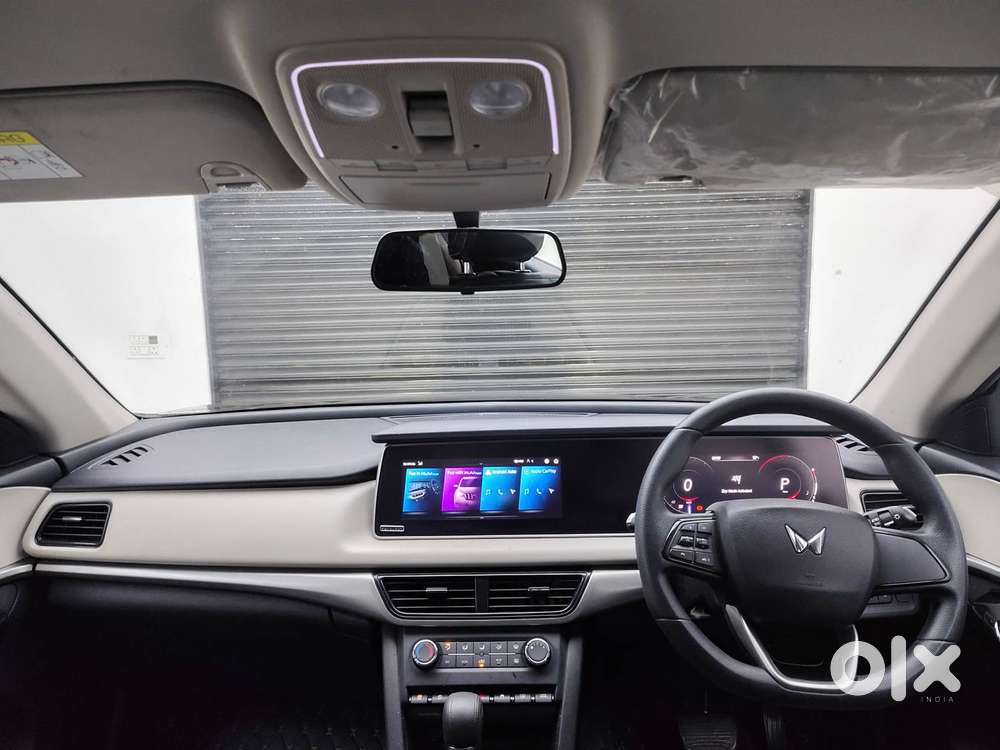 Mahindra Xuv700 2.2 Ax 5 Diesel At 7 Str, 2023, Diesel
