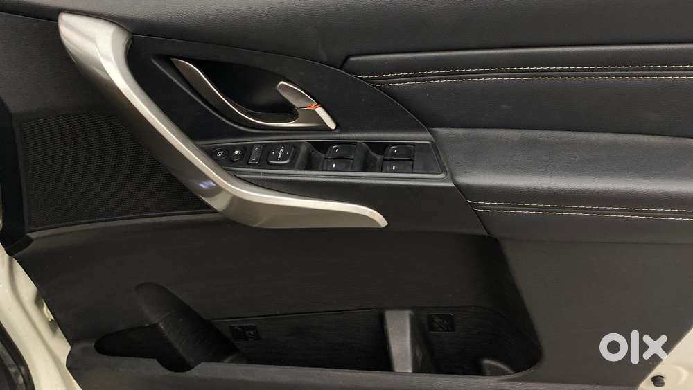Mahindra Xuv500 W11, 2021, Diesel