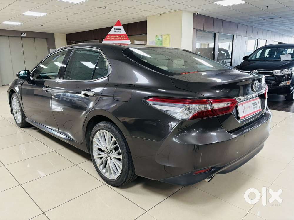 Toyota Camry Hybrid, 2019, Cng & Hybrids