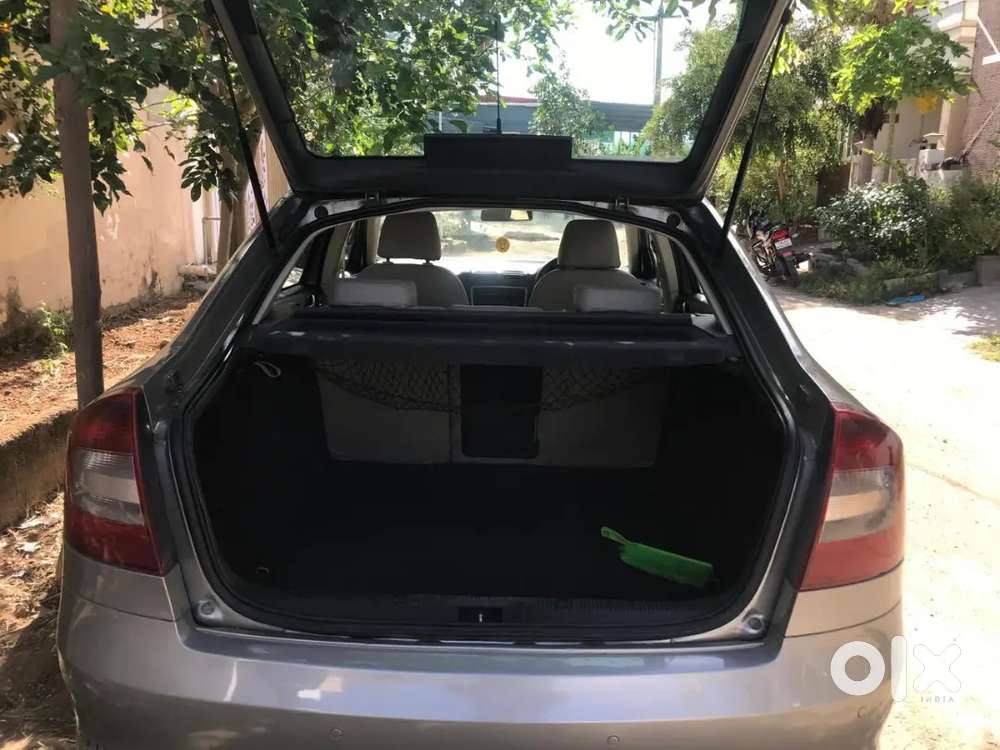 Skoda Laura 2012 Diesel Well Maintained