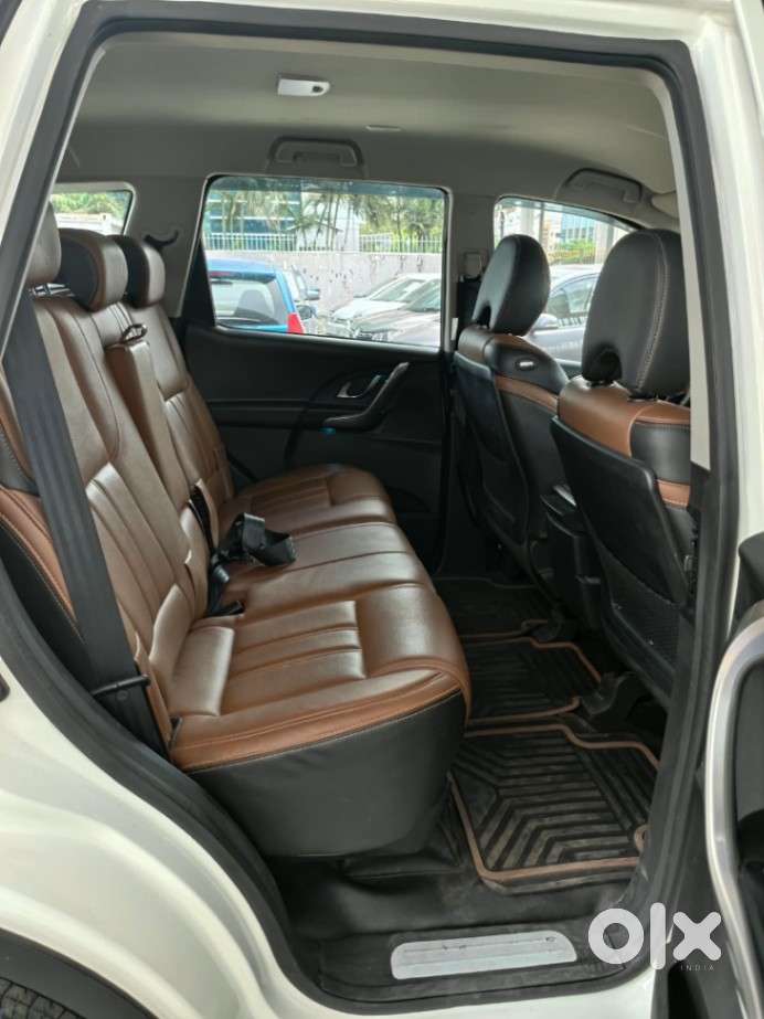Mahindra Xuv500 W7, 2019, Diesel