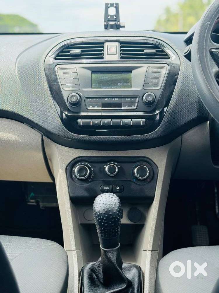 Tata Tiago, 2018, Petrol