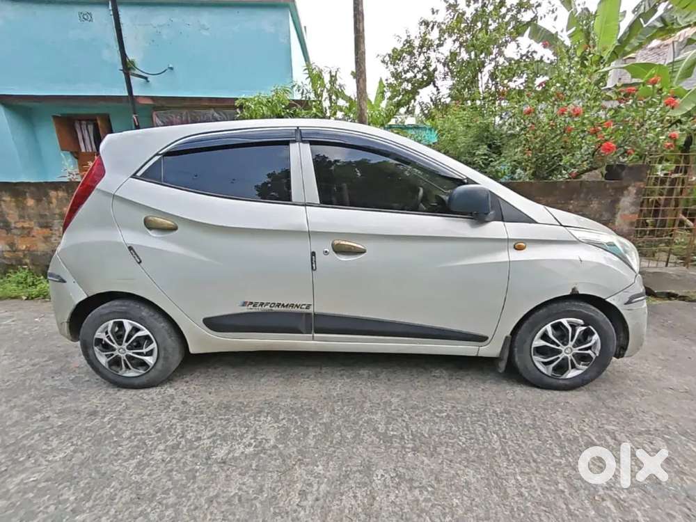 Hyundai Eon Era 2012 Petrol Manual Car