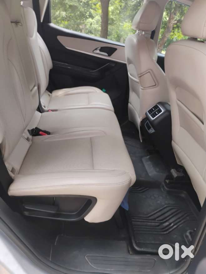 Mahindra Xuv700 2.2 Ax 7 Diesel At Str, 2021, Diesel