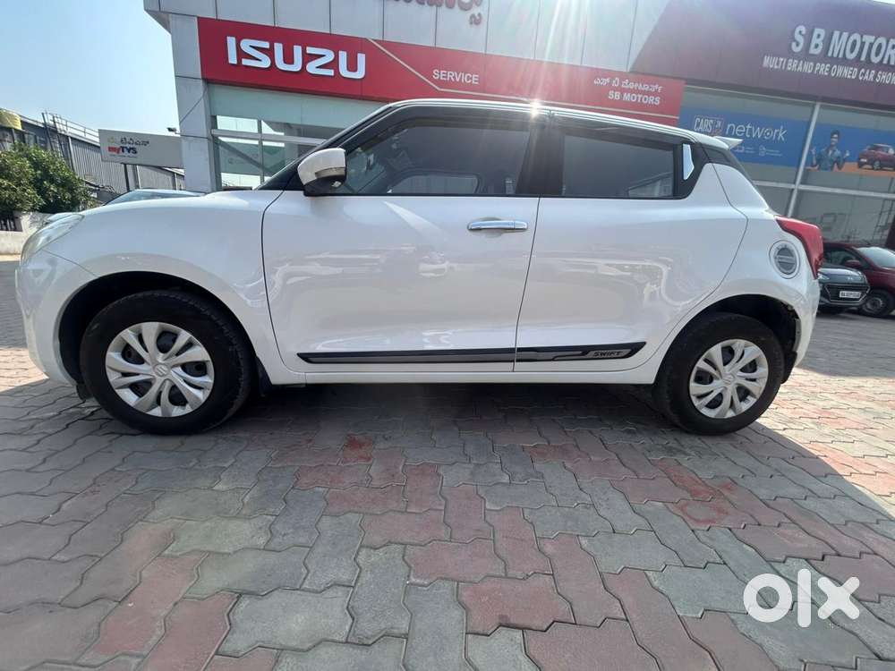 Maruti Suzuki Swift 2018 Vxi, 2022, Petrol