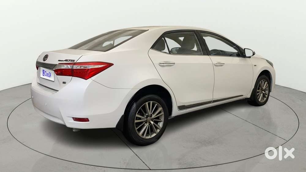 Toyota Corolla Altis 2013-2017 Vl At, 2015, Petrol