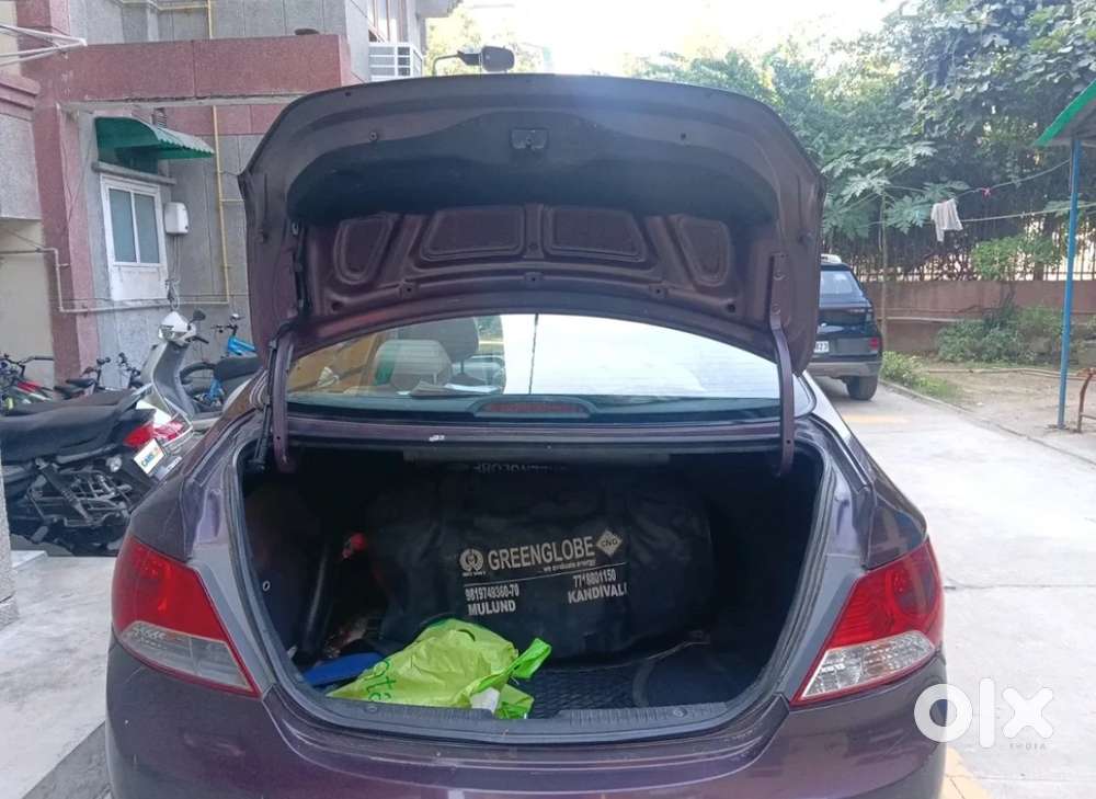 Hyundai Verna Fluidic 1.6 Vtvt Sx, 2011, Cng & Hybrids