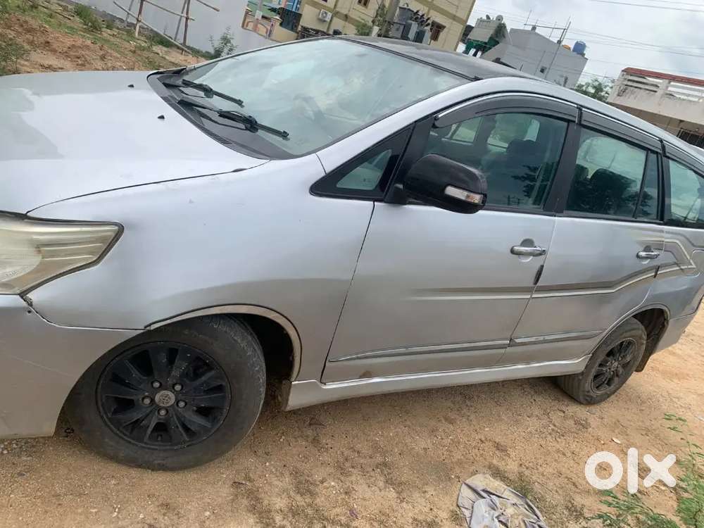 Toyota Innova 2.5 Vx 2010