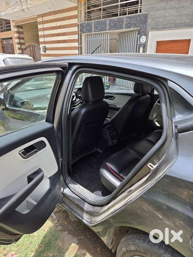 Tata Altroz Petrol 2021 Yearly Vehicle