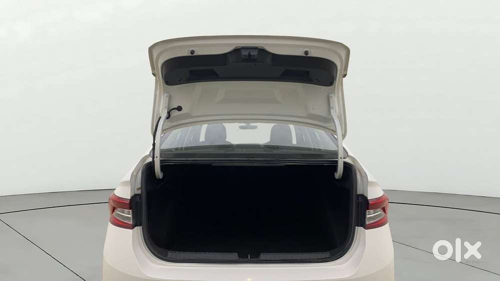 Skoda Slavia 1.5 Tsi Style Dsg, 2022, Petrol