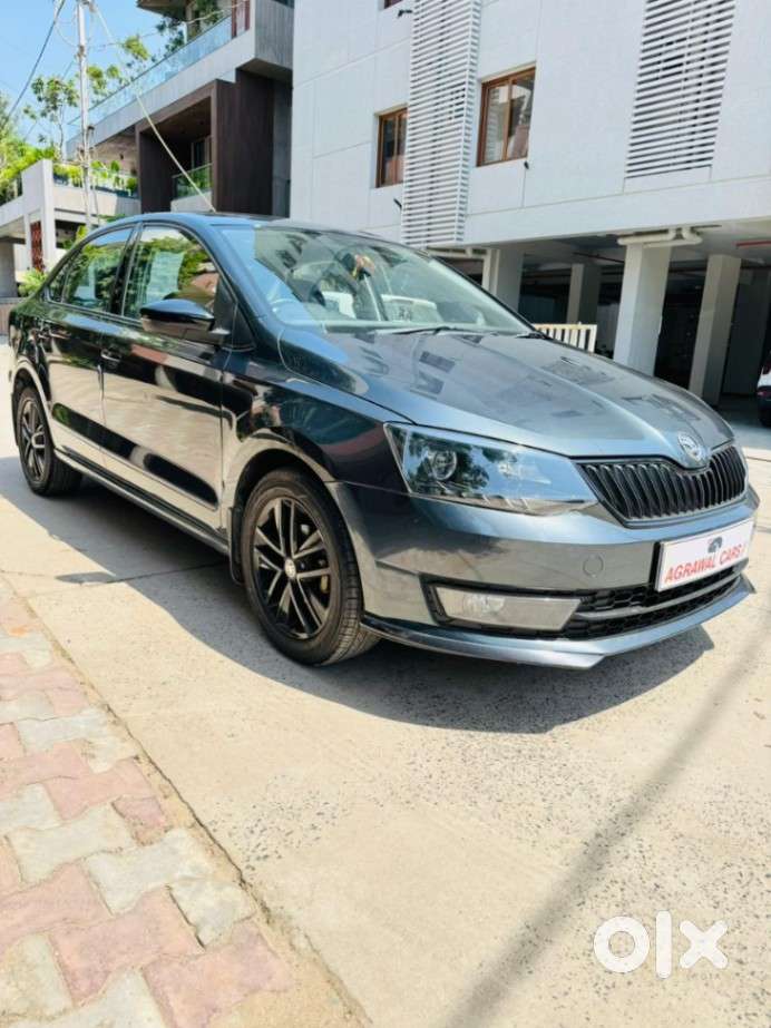 Skoda Rapid 1.0 Ambition Tsi At, 2022, Petrol