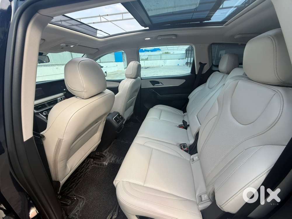 Mahindra Xuv700 Diesel 2025