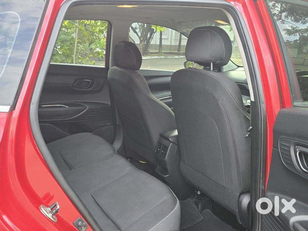 Hyundai I20 Asta (o) 1.2 Mt, 2021, Petrol