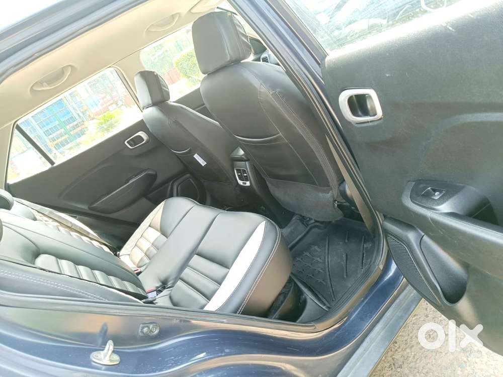 Hyundai Venue 1.2 S Plus, 2022, Petrol
