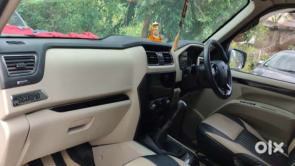 Mahindra Scorpio Vlx 2wd Abs At Bsiii, 2014, Diesel