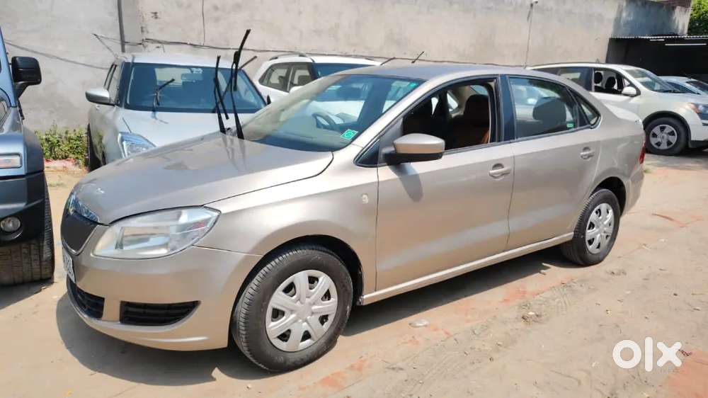 Skoda Rapid 2012 Diesel 80000 Km Driven