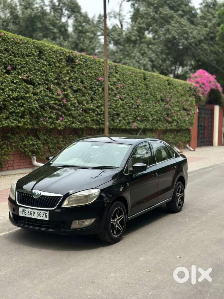 Skoda Rapid 1.6 Mpi Ambition With Alloy Wheel, 2014, Diesel