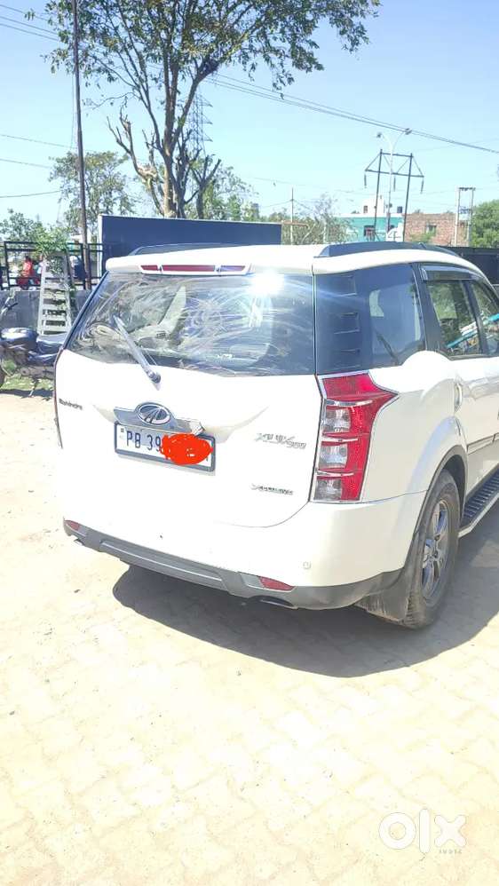Mahindra Xuv500 2018 Diesel 70000 Km Driven