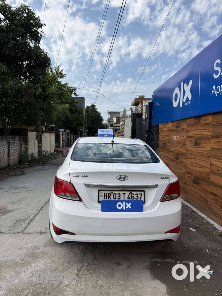 Hyundai Verna 1.6 Sx (o) Vtvt Se, 2015, Petrol