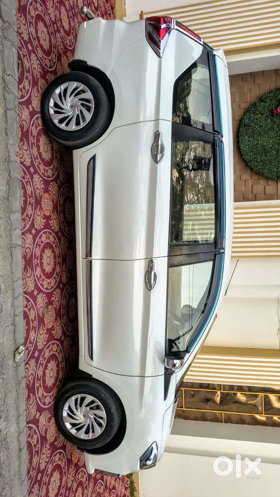 Maruti Suzuki Ertiga 2022-2023  Vxi, 2023, Petrol