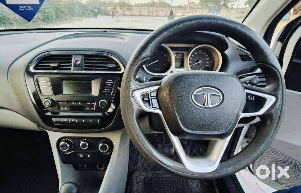 Tata Tiago 1.2 Revotron Xza, 2017, Petrol