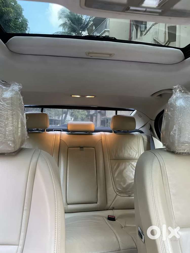 Jaguar Xe Portfolio, 2016, Petrol