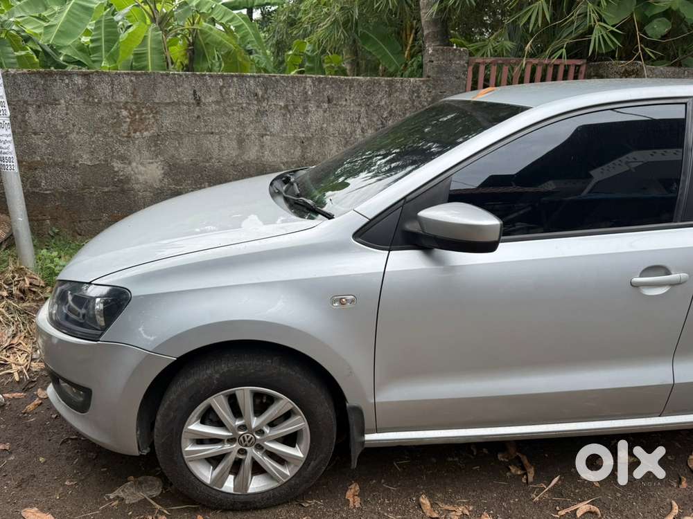 Volkswagen Polo Petrol Highline 2013 Model