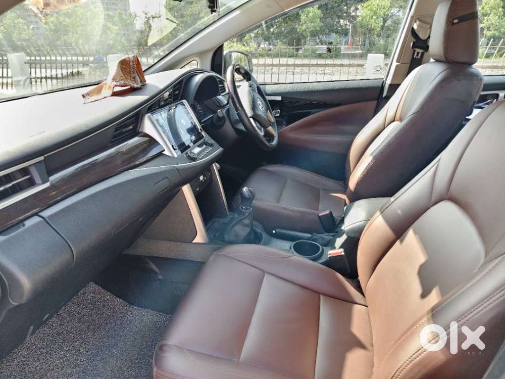 Toyota Innova Crysta 2.4 V 8 Str, 2023, Diesel