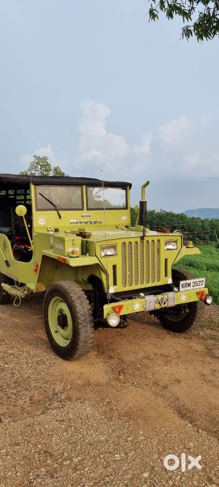 Mahindra Willys Willys 1988