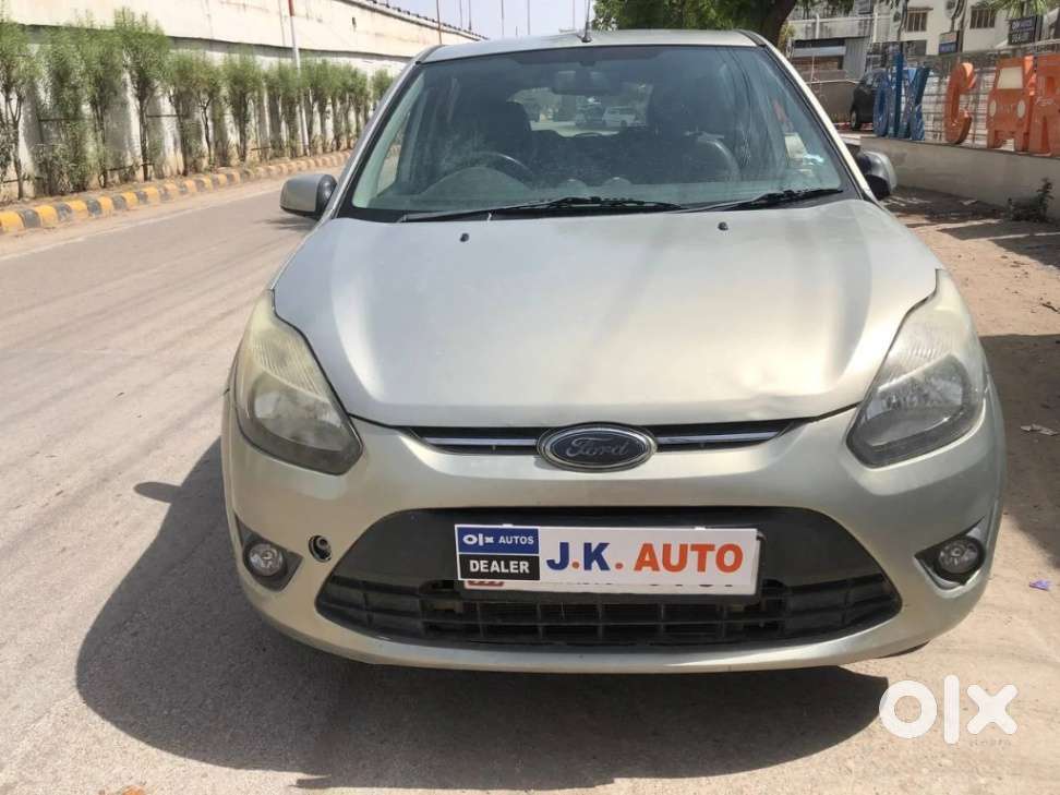 Ford Figo, 2010, Petrol