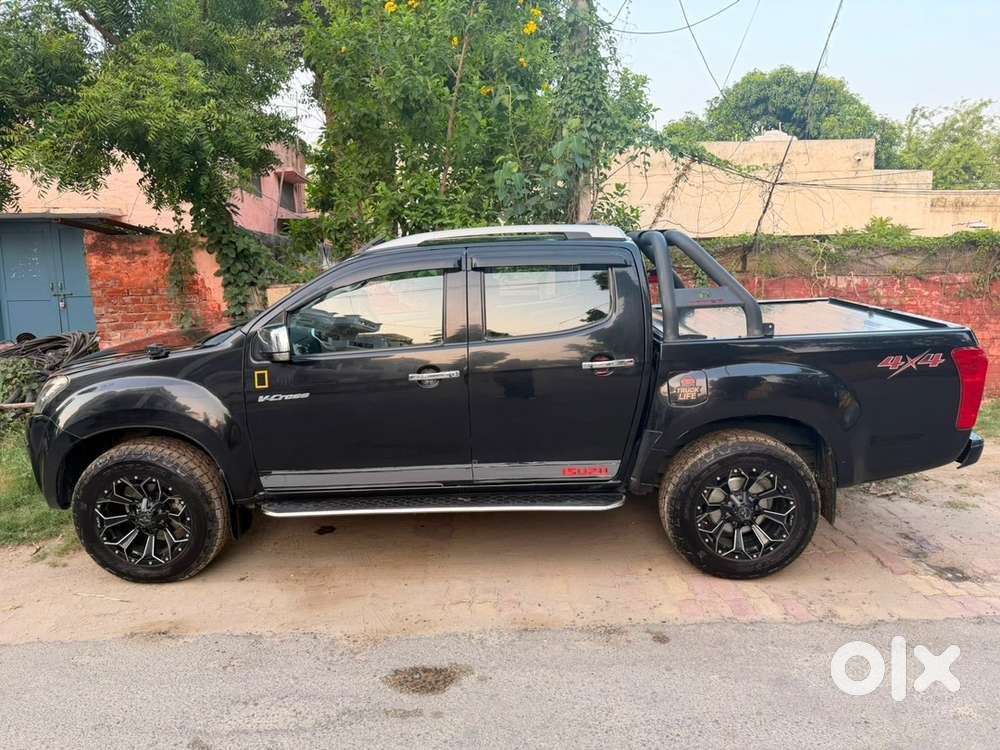 Isuzu V-cross Diesel 2018 Model 2.4