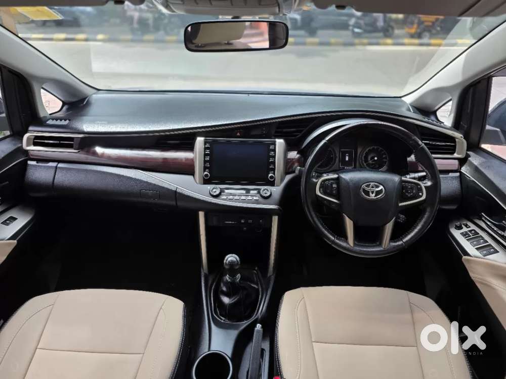 Toyota Innova Crysta [2020-ongoing] 2.4 Vx 8 Str, 2021, Diesel