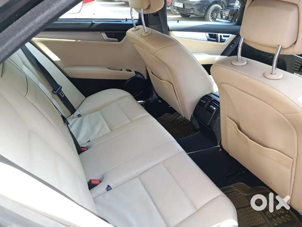 C200 Avantgarde W204 Facelift-1st Owner-panaromic Sunroof