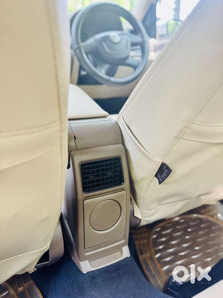Skoda Rapid 1.6 Mpi At Elegance Plus, 2012, Petrol