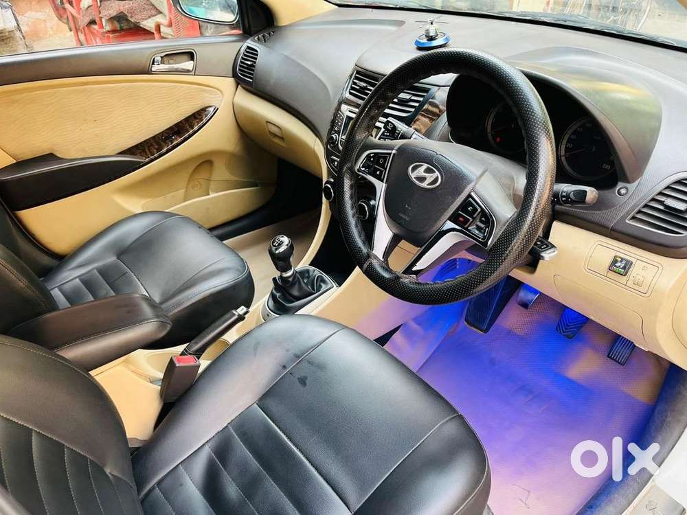 Hyundai Fluidic Verna Petrol+cng 2011