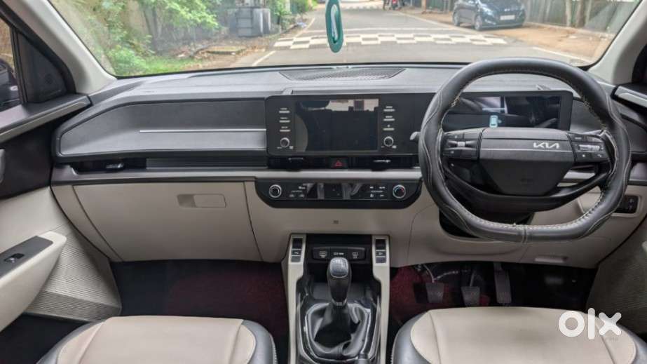 Kia Carens Clavis Htk, 2025, Petrol