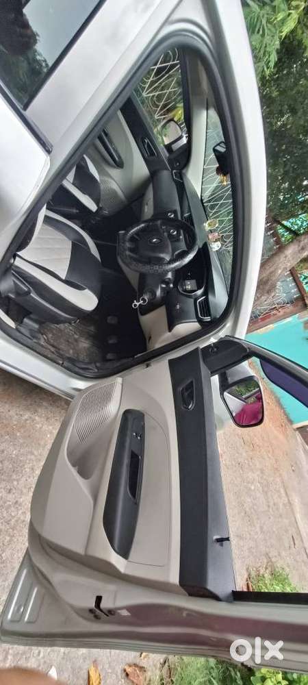 Renault Triber Rxl, 2021, Petrol