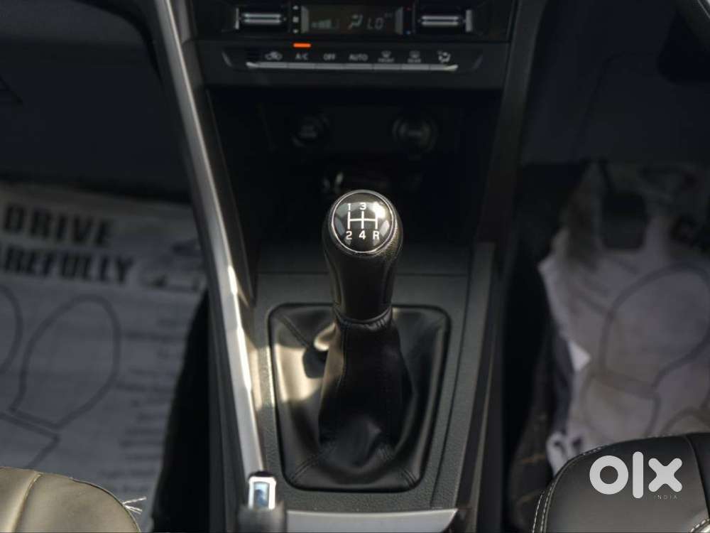Maruti Suzuki Brezza 1.5 Zxi Smart Hybrid, 2023, Petrol