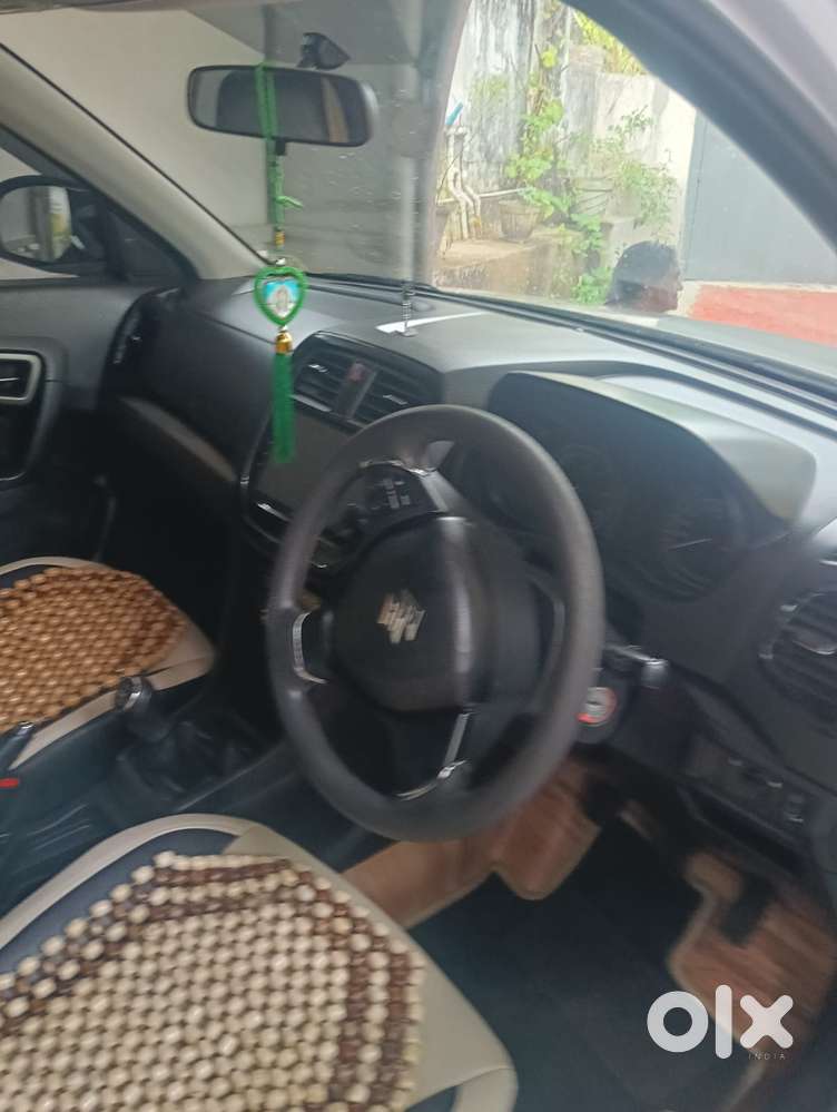 Maruti Suzuki Brezza Zxi Plus At, 2019, Diesel