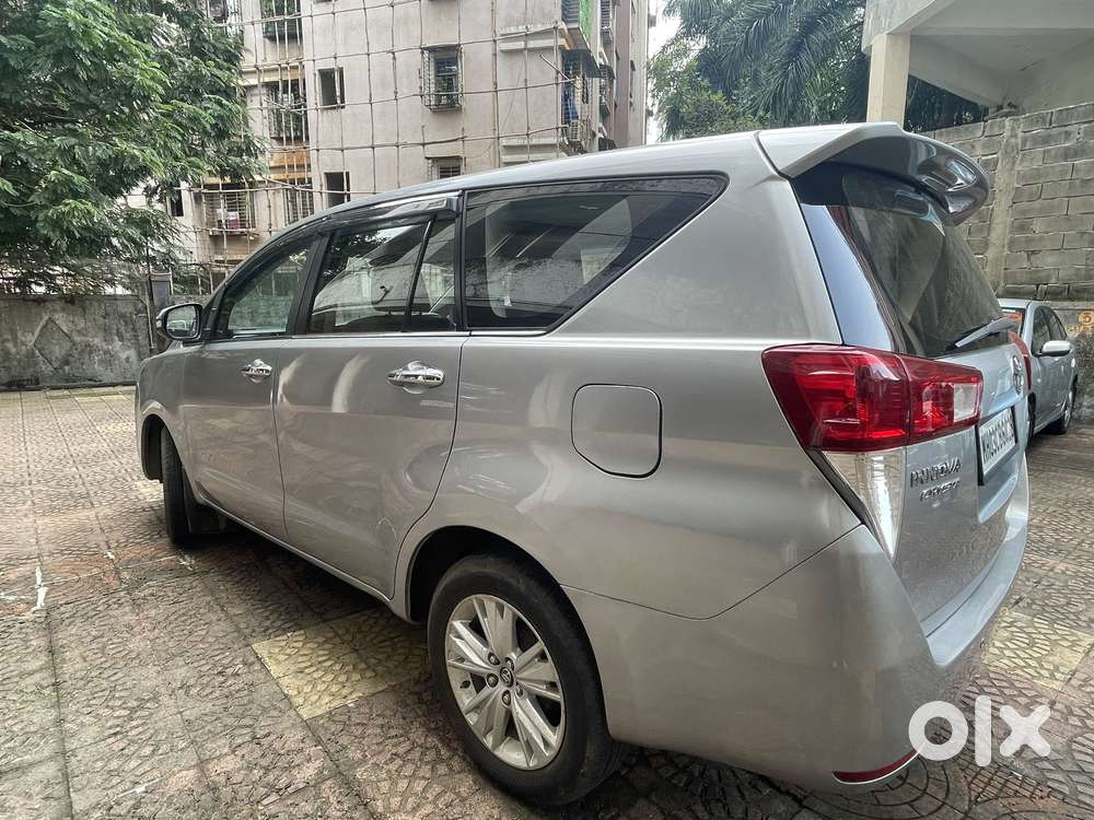 Toyota Innova Crysta 2.8z Automatic, 2016, Diesel