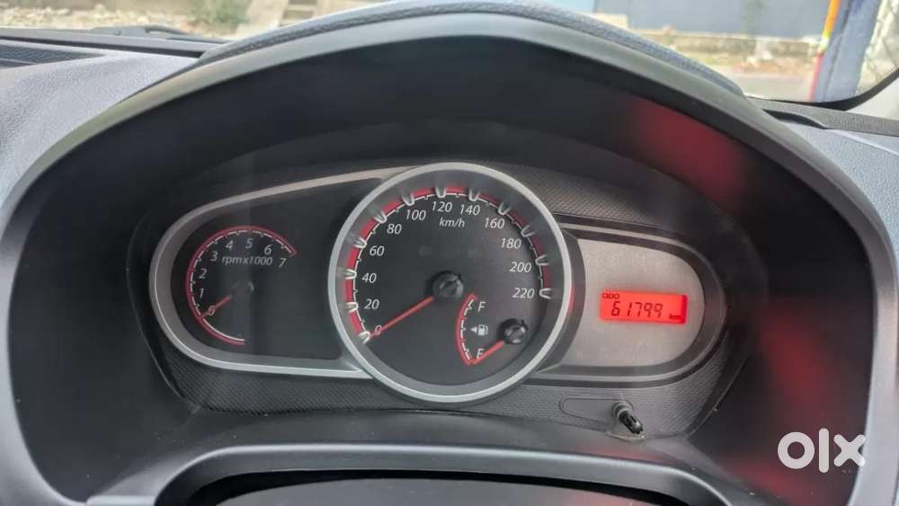 Ford Figo Petrol Titanium, 2013, Petrol