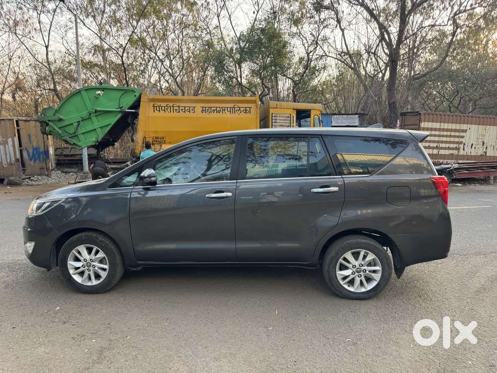 Toyota Innova Crysta 2.4 G Mt 7 Str, 2018, Diesel